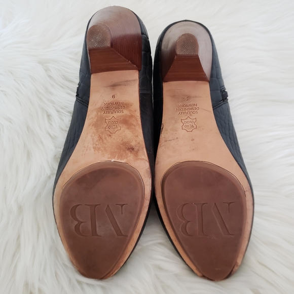 Matt Bernson Jagguar Black Leather Ankle Bootie - Size 9M - Picture 13 of 14